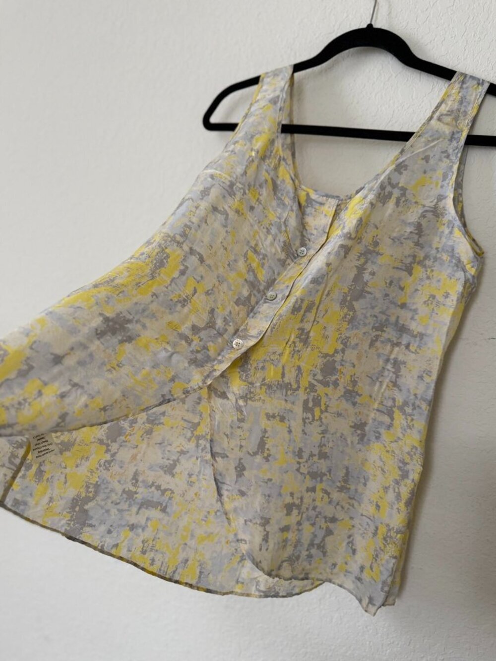 CAbi | 100% Silk Sleeveless Marbled Blouse Womens Tank Top Shirt size M